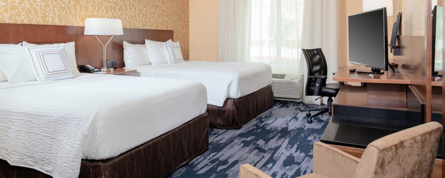 Fairfield Inn Suites Augusta Washington Rd I 20 — Guest room