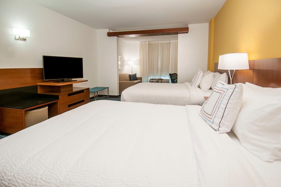 Fairfield Inn Suites LaPlace — Guest room