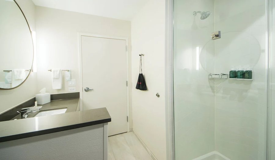 Fairfield Inn Suites Melbourne Viera — Bathroom