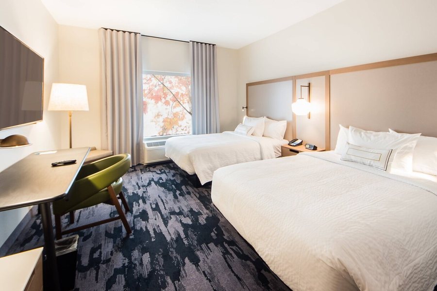 Fairfield Inn Suites Melbourne Viera — Guest room