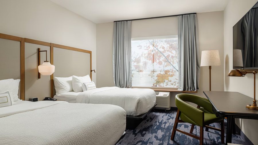 Fairfield Inn Suites Salina — Guest room