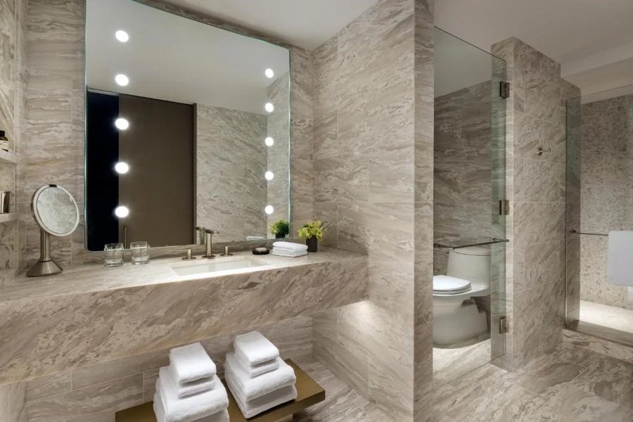 Fairmont Century Plaza Los Angeles California — Bathroom