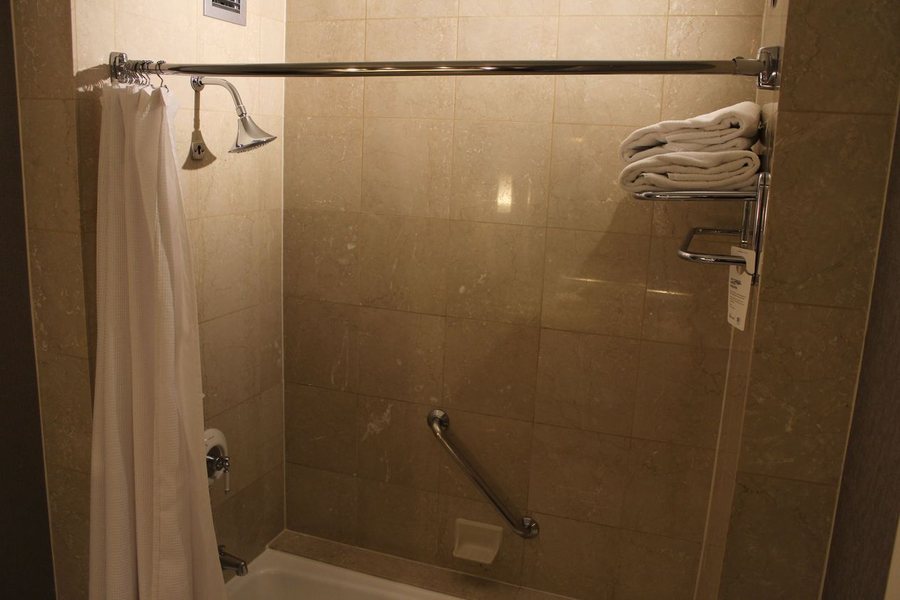Fairmont Washington D C Georgetown — Bathroom