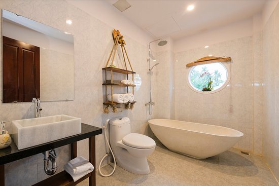 Fairy Garden Villa — Bathroom