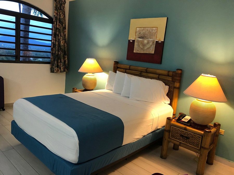 Fajardo Inn Resort — Guest room