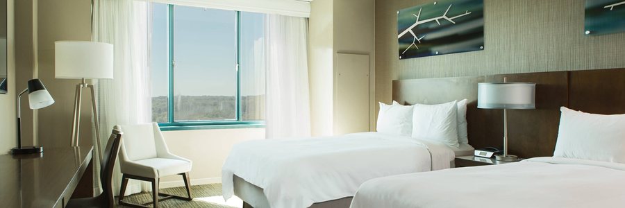 Falls Church Marriott Fairview Park — Guest room