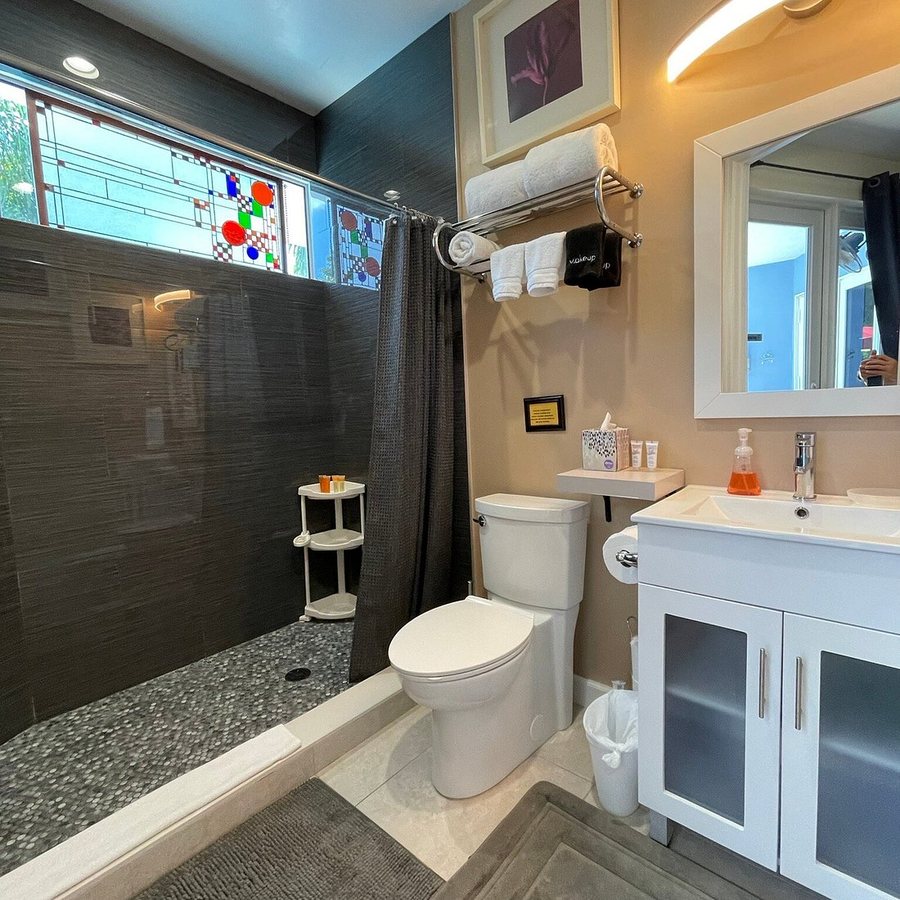 Fantasy Island Inn Men Only — Bathroom