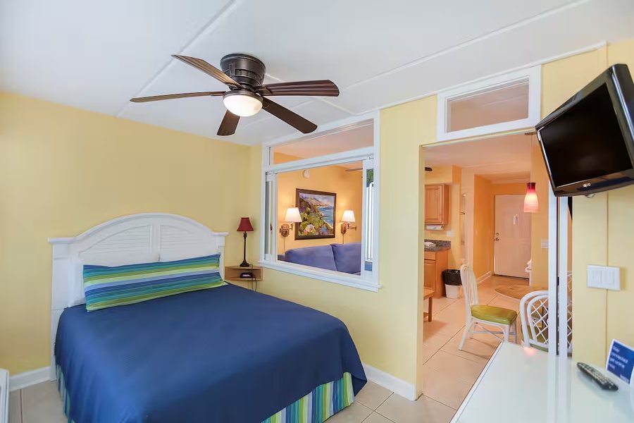 Fantasy Island Resort I — Guest room
