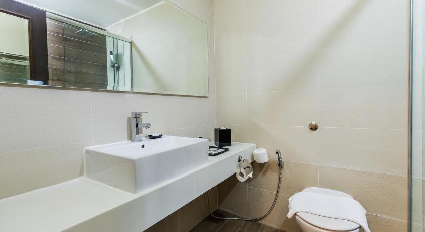 Far East Plaza Residences by Far East Hospitality — Bathroom