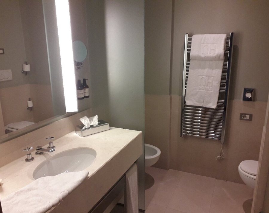 Fasthotel Linate — Bathroom