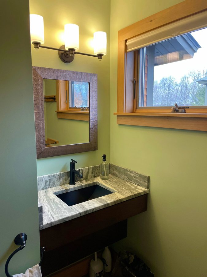 Fat Sheep Farm Cabins — Bathroom