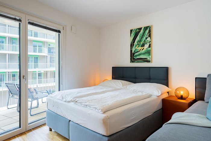 FeelGood Apartments SmartLiving — Guest room