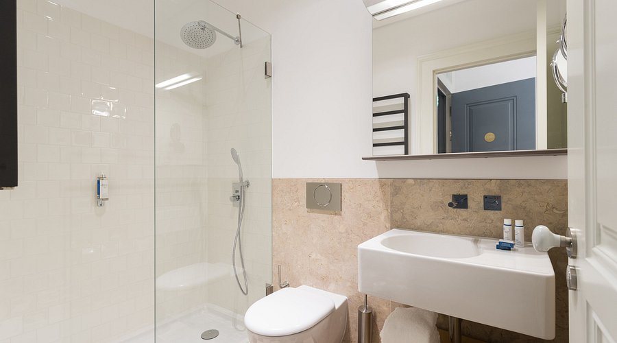 Feeling Chiado 15 — Bathroom