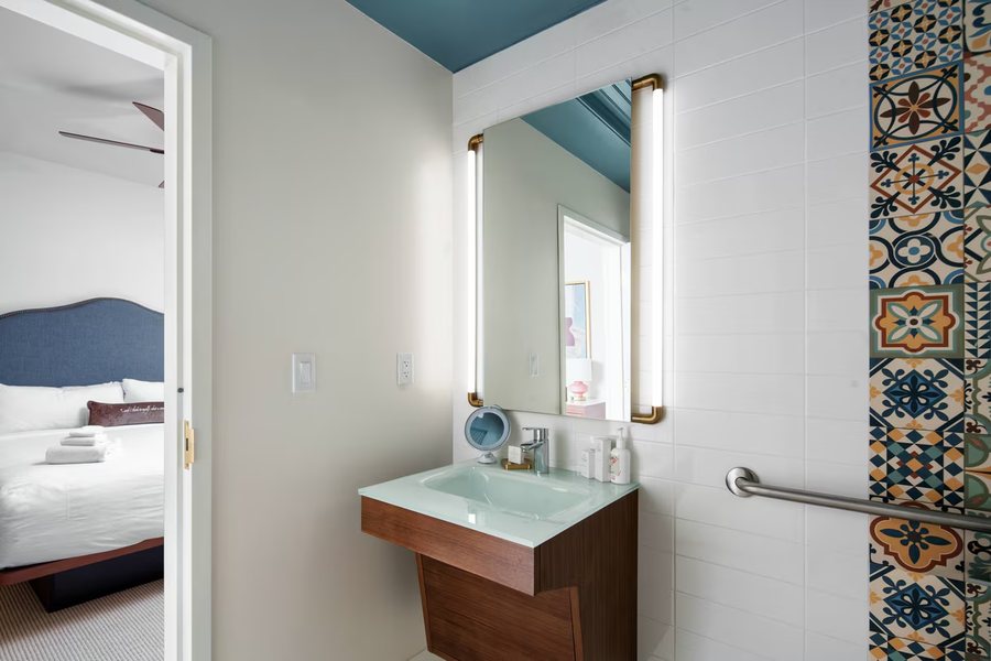 Fenway Hotel Autograph Collection — Bathroom