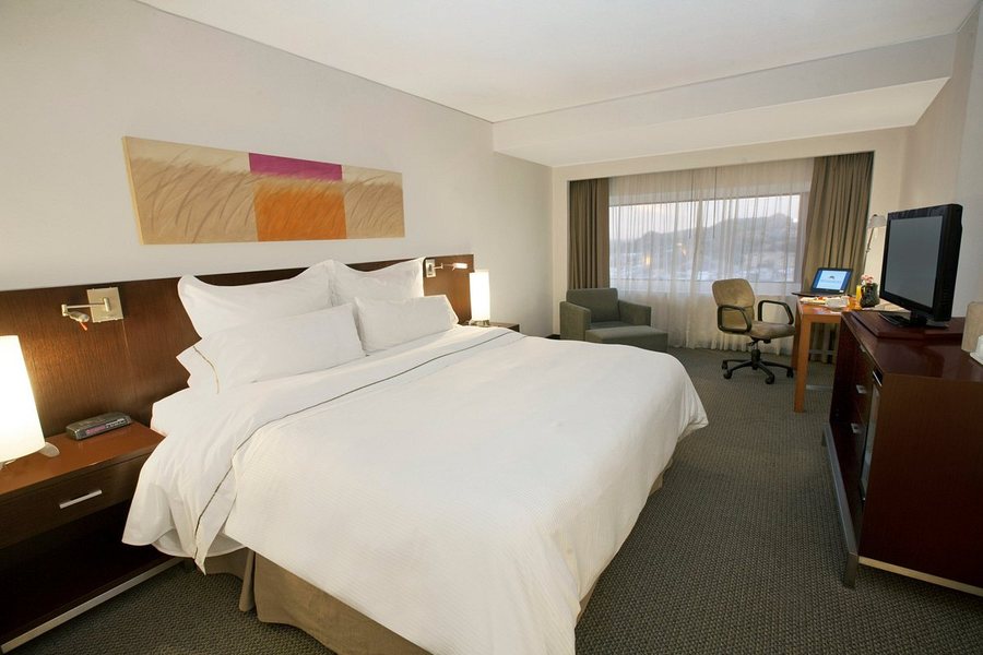 Fiesta Americana Hermosillo — Guest room
