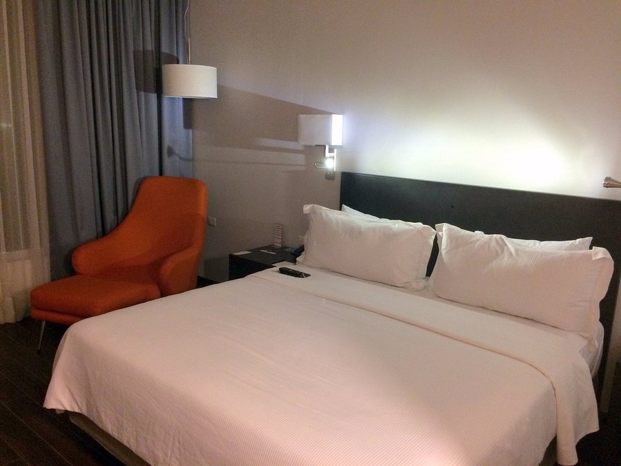 Fiesta Inn Plaza Central Aeropuerto — Guest room