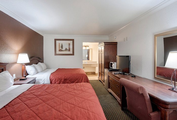 First Interstate Inn — Guest room