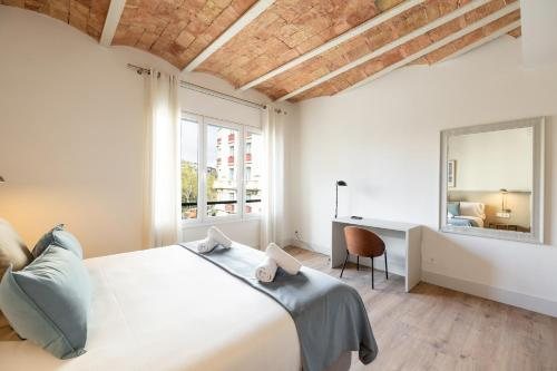 Fisa Rentals Gran Via Apartments Barcelona Catalonia — Guest room