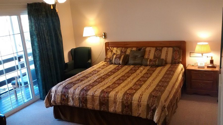 Five Star Inn — Guest room