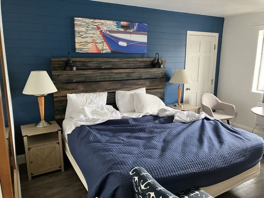 Flagship Inn Boothbay Harbor Maine — Guest room