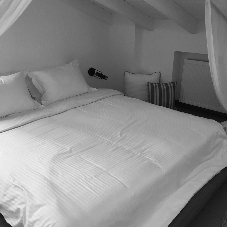Flair Suites — Guest room
