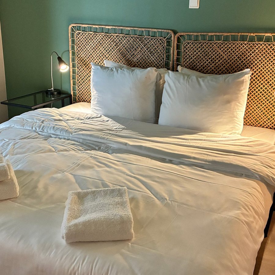 Floats By H2otel Rotterdam — Guest room