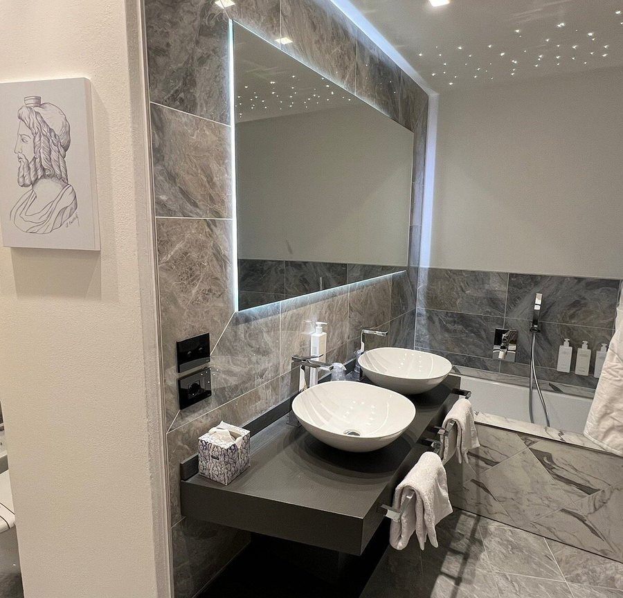 Florence Dome Hotel — Bathroom