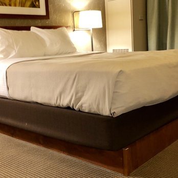 Fluno Center — Guest room