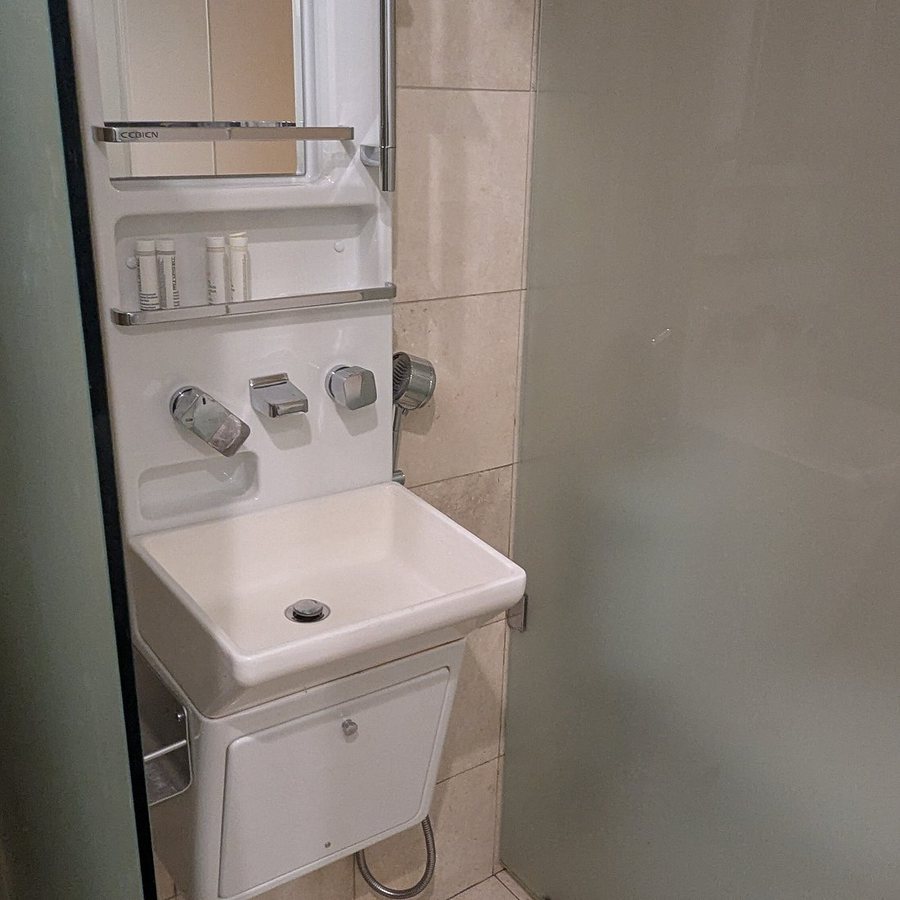 Flushing Motel New York City New York — Bathroom