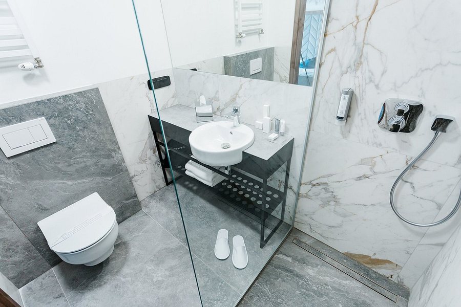 Focus Hotel Premium Krakow — Bathroom