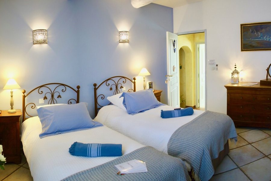 Fontaine Des Magnarelles — Guest room