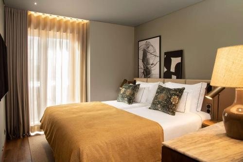 Fontinha Porto Trademark Collection by Wyndham — Guest room