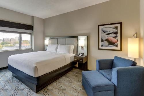 Forest Park Hotel — Guest room