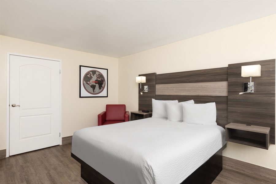 Fort Beale RV Park — Guest room