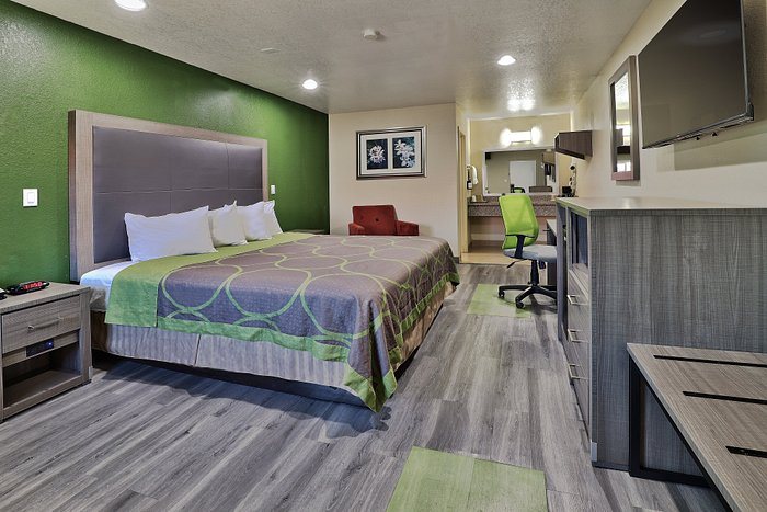 Fort Davis Inn RV Park — Guest room