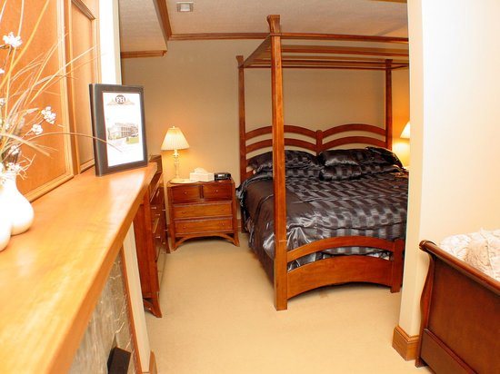 Fort Harrison State Park Inn Golf Resort Conference Center — Guest room