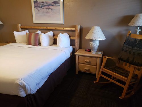 Fort Verde Suites — Guest room