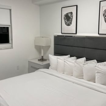 Fortuna House Apartments Miami Florida — Guest room