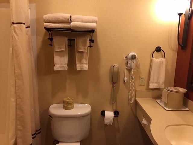 Fortune Bay Resort Casino — Bathroom