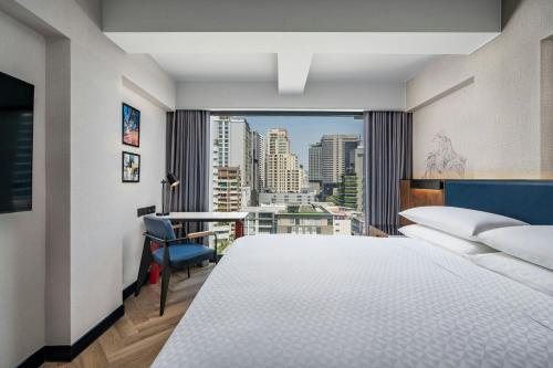 Four Points By Sheraton Bangkok Sukhumvit 22 — Guest room