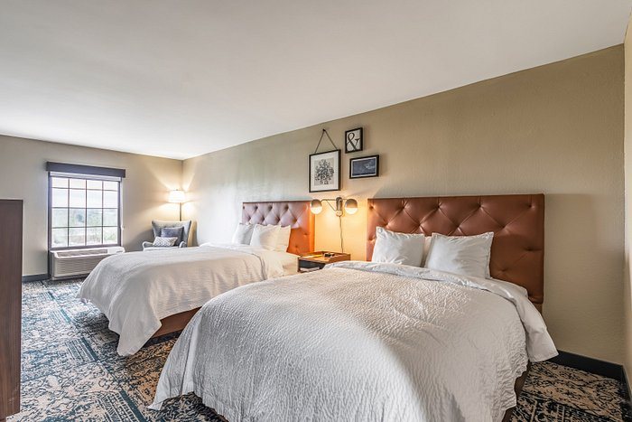 Four Points by Sheraton Greensboro Airport — Guest room