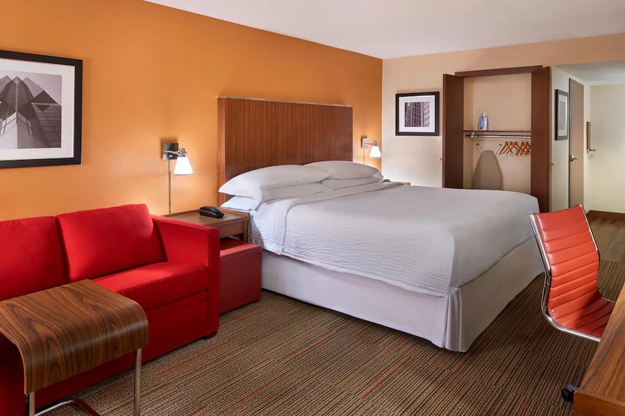 Four Points by Sheraton Halifax — Guest room