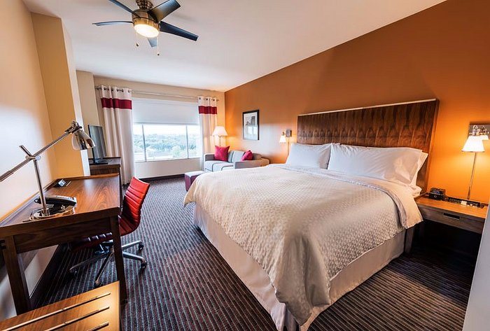 Four Points by Sheraton Houston Intercontinental Airport — Guest room