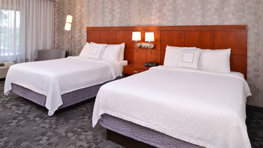 Four Points by Sheraton Monroeville — Guest room