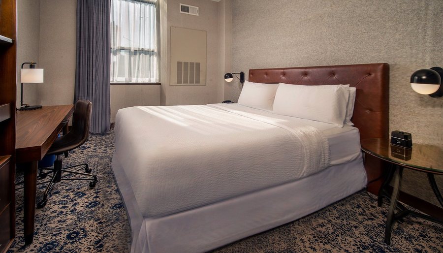 Four Points by Sheraton Philadelphia City Center — Guest room