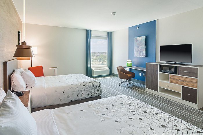 Four Points by Sheraton Plano — Guest room