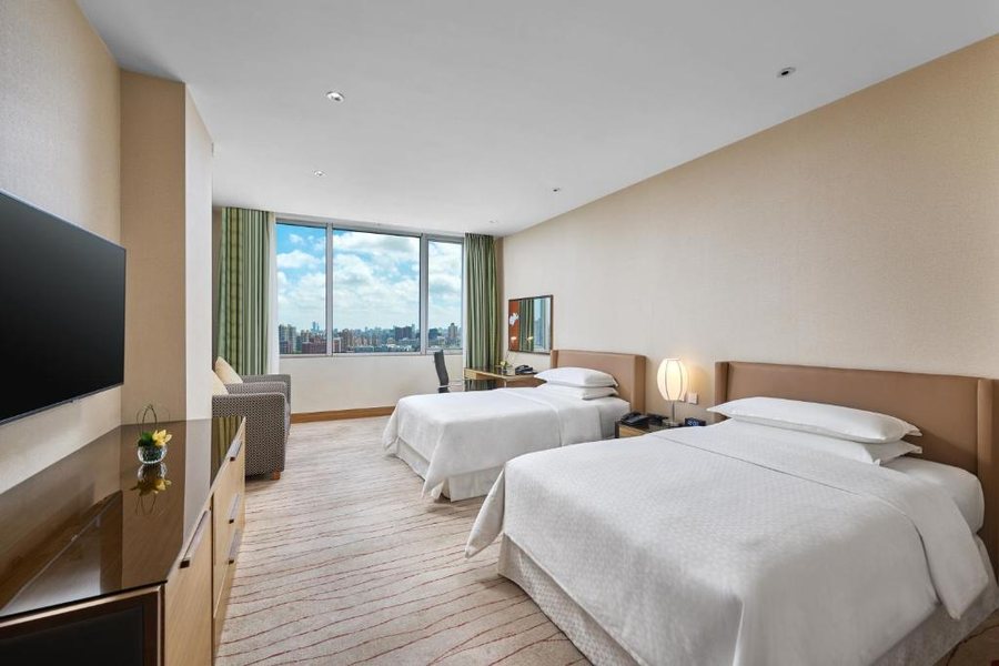 Four Points by Sheraton Shanghai Daning — Guest room