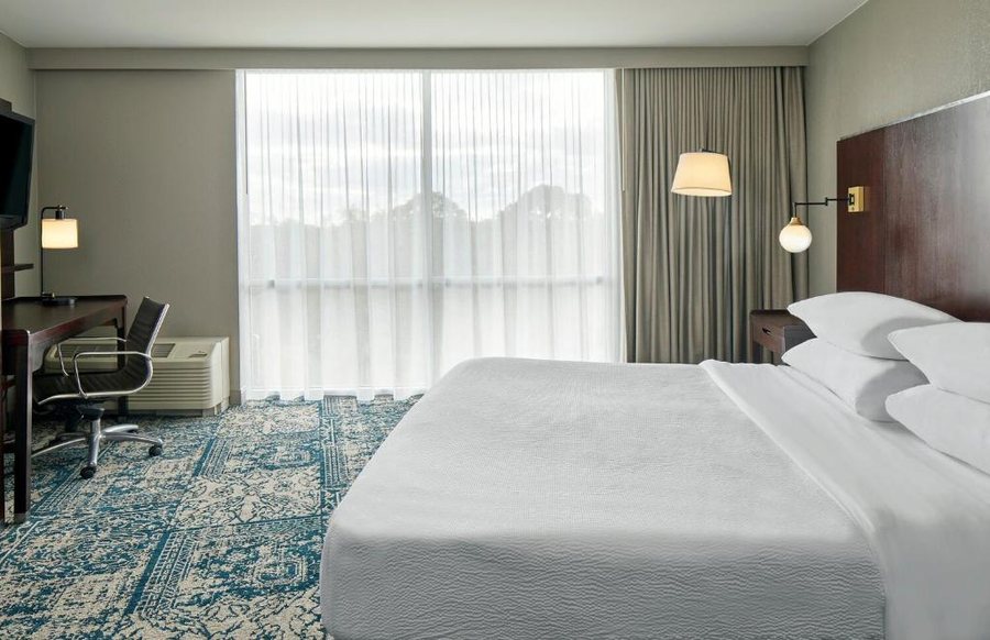 Four Points by Sheraton Tallahassee Downtown — Guest room