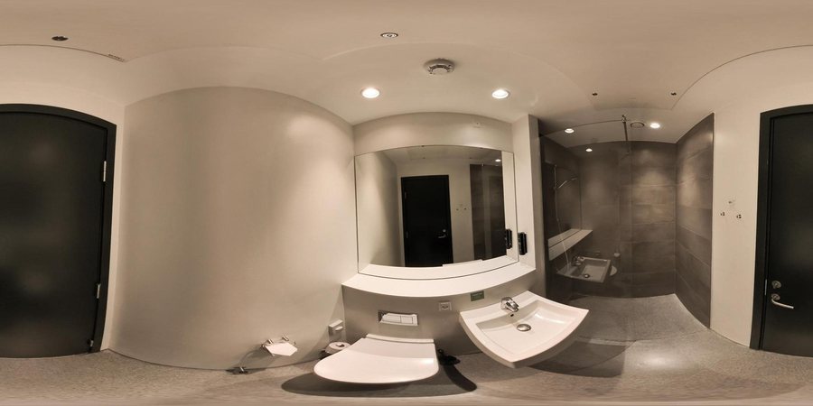 Four Points Flex By Sheraton Copenhagen Airport — Bathroom