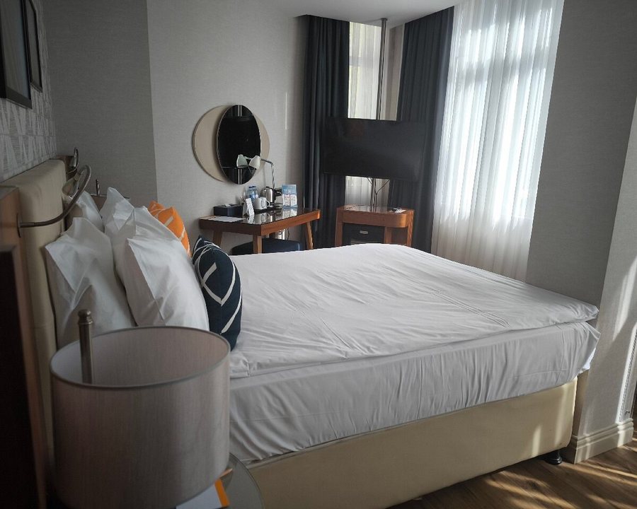 Four Points Flex By Sheraton Istanbul Taksim Square Istanbul — Guest room